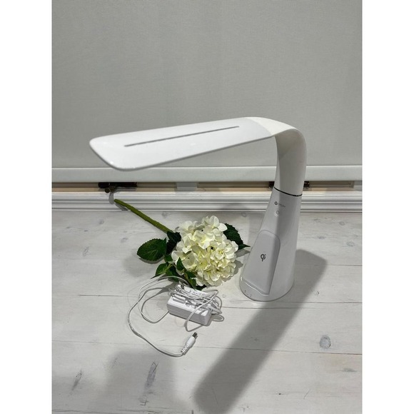 OttLite LED Desk Lamp Charging Pad USB Port White Adjustable - Picture 1 of 8